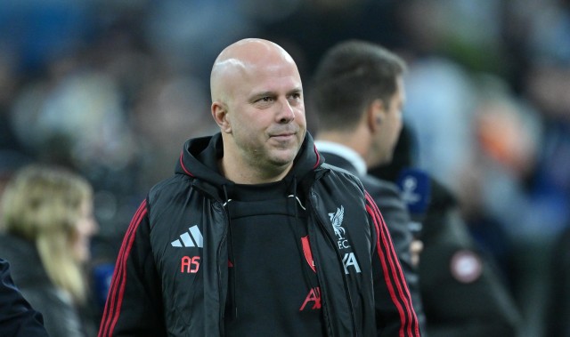 足球直播-TA：利物浦认为降低标准引进后卫没有意义，致力于投资年轻球员